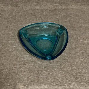 VINTAGE TRIANGULAR TURQUOISE GLASS ASHTRAY